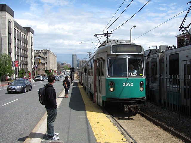 Green Line – St. Paul’s stop, outbound