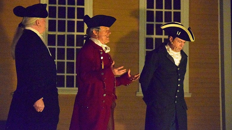 The regulars are coming! Paul Revere alerts Adams, Hancock to Redcoat danger