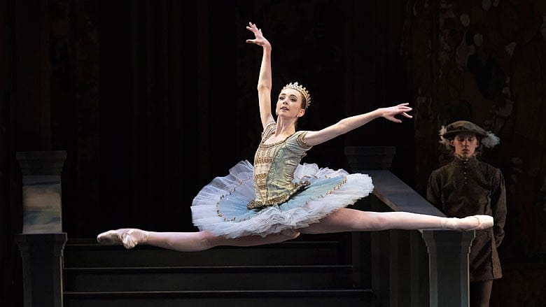 Boston Ballet inspires awe with an elegant Swan Lake