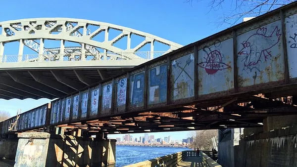 Graffiti Busters erase scrawl to discourage wider disorder