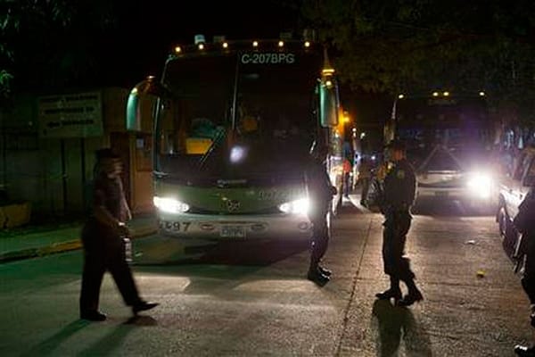 Stranded Cuban migrants brought by air, bus to Mexico