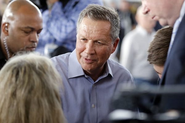 White House race barrels toward pivotal primary day