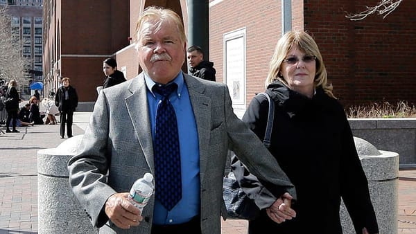 Ex-FBI agent to plead guilty to perjury during Bulger trial